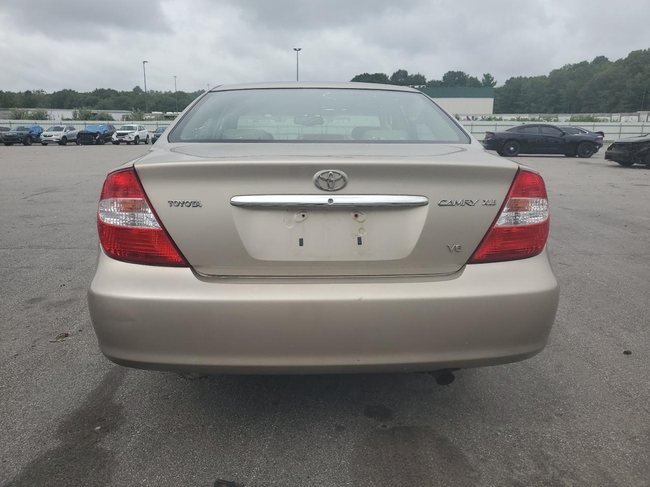 2004 Toyota Camry Le VIN: 4T1BF30K94U070780 Lot: 66548744