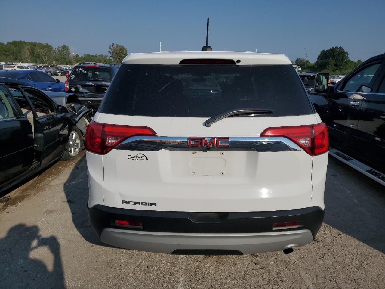 1GKKNKLA3HZ221436 2017 GMC Acadia Sle