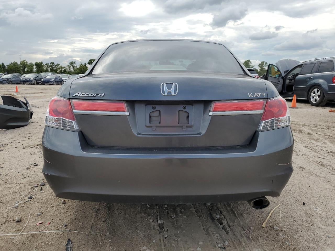 2011 Honda Accord Lxp VIN: 1HGCP2F42BA121142 Lot: 67942664