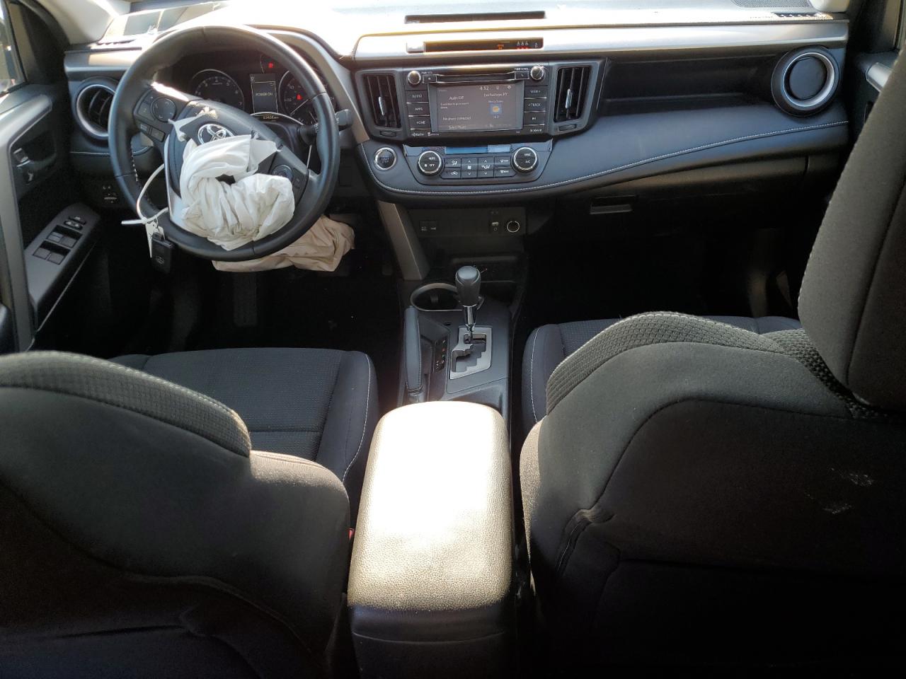 2T3RFREVXJW754583 TOYOTA RAV4 2018