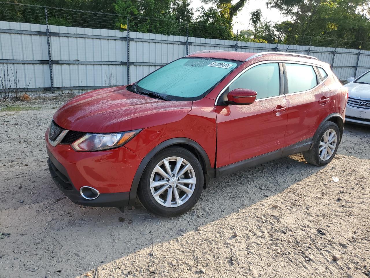 JN1BJ1CRXJW286575 2018 NISSAN ROGUE - Image 1