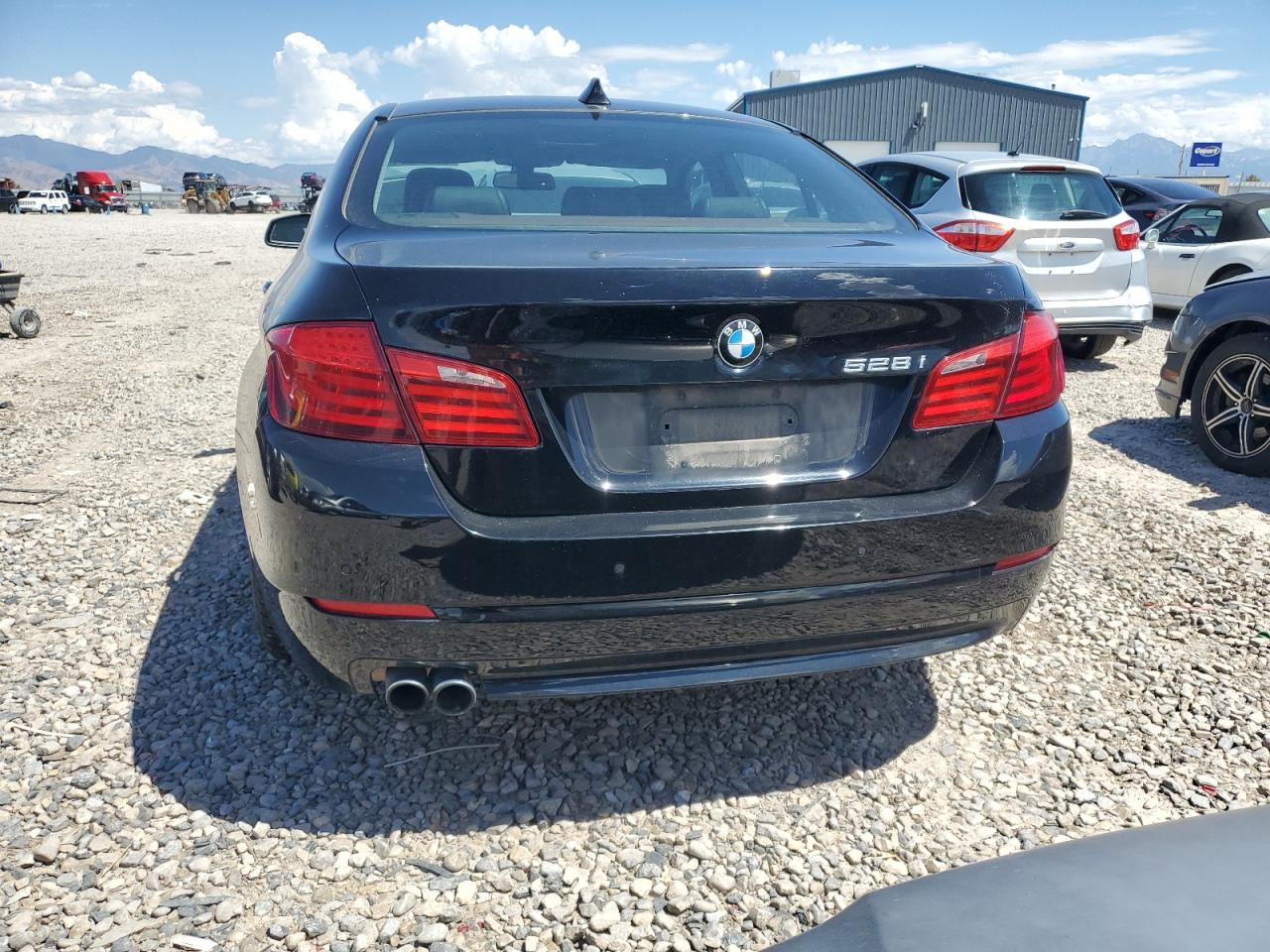 2012 BMW 528 Xi VIN: WBAXH5C59CDW05639 Lot: 67301754