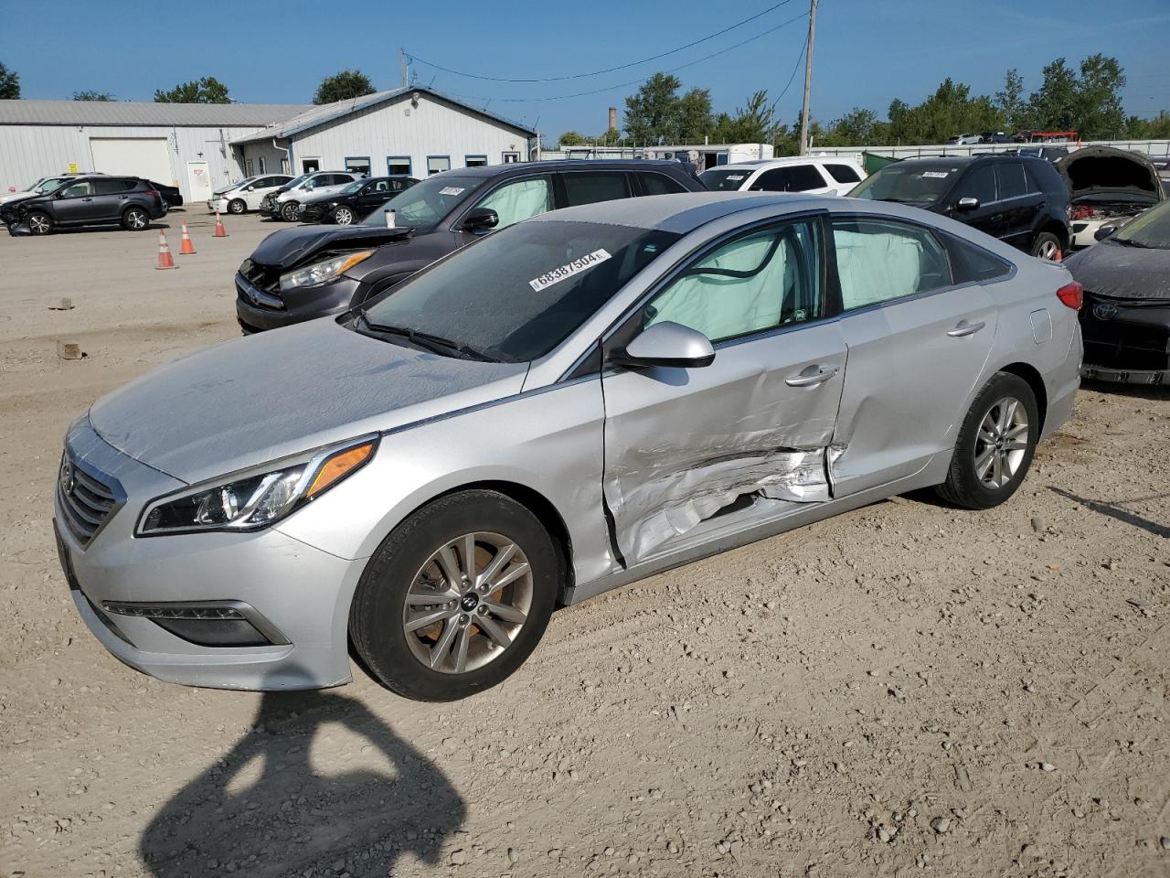 5NPE24AFXFH239450 2015 HYUNDAI SONATA - Image 1