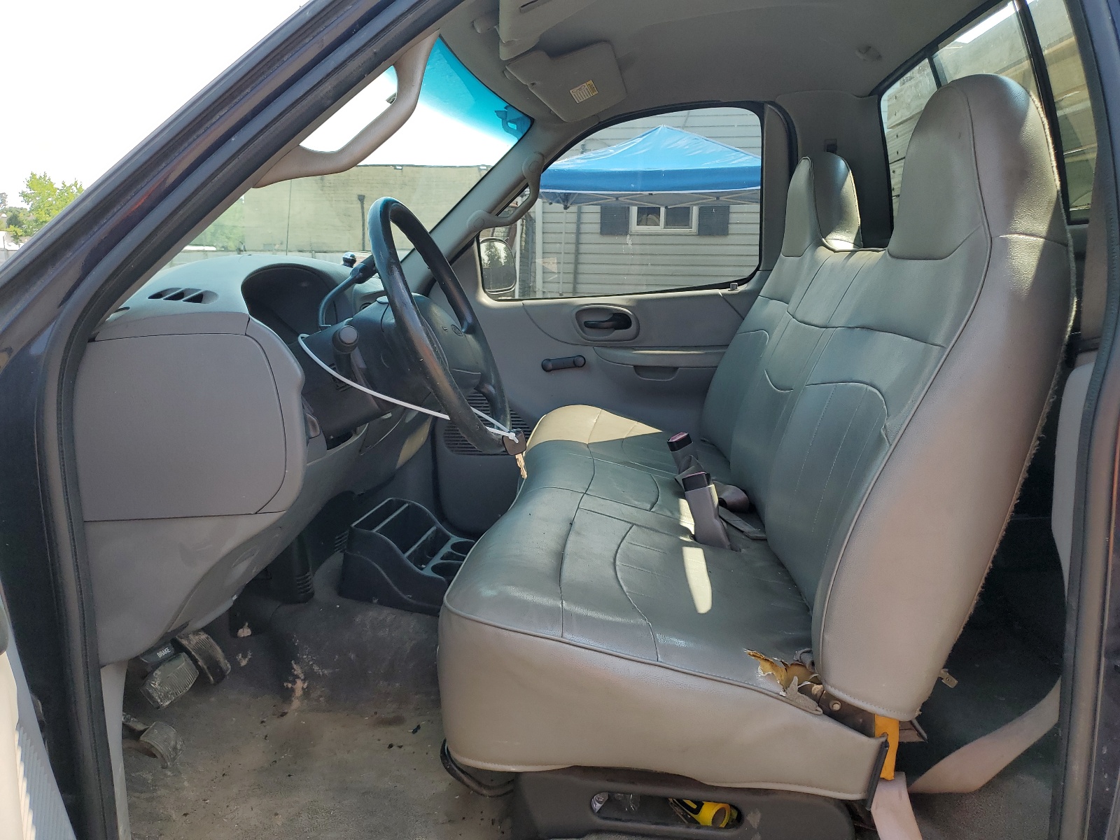 1FTZF1723YNA04173 2000 Ford F150