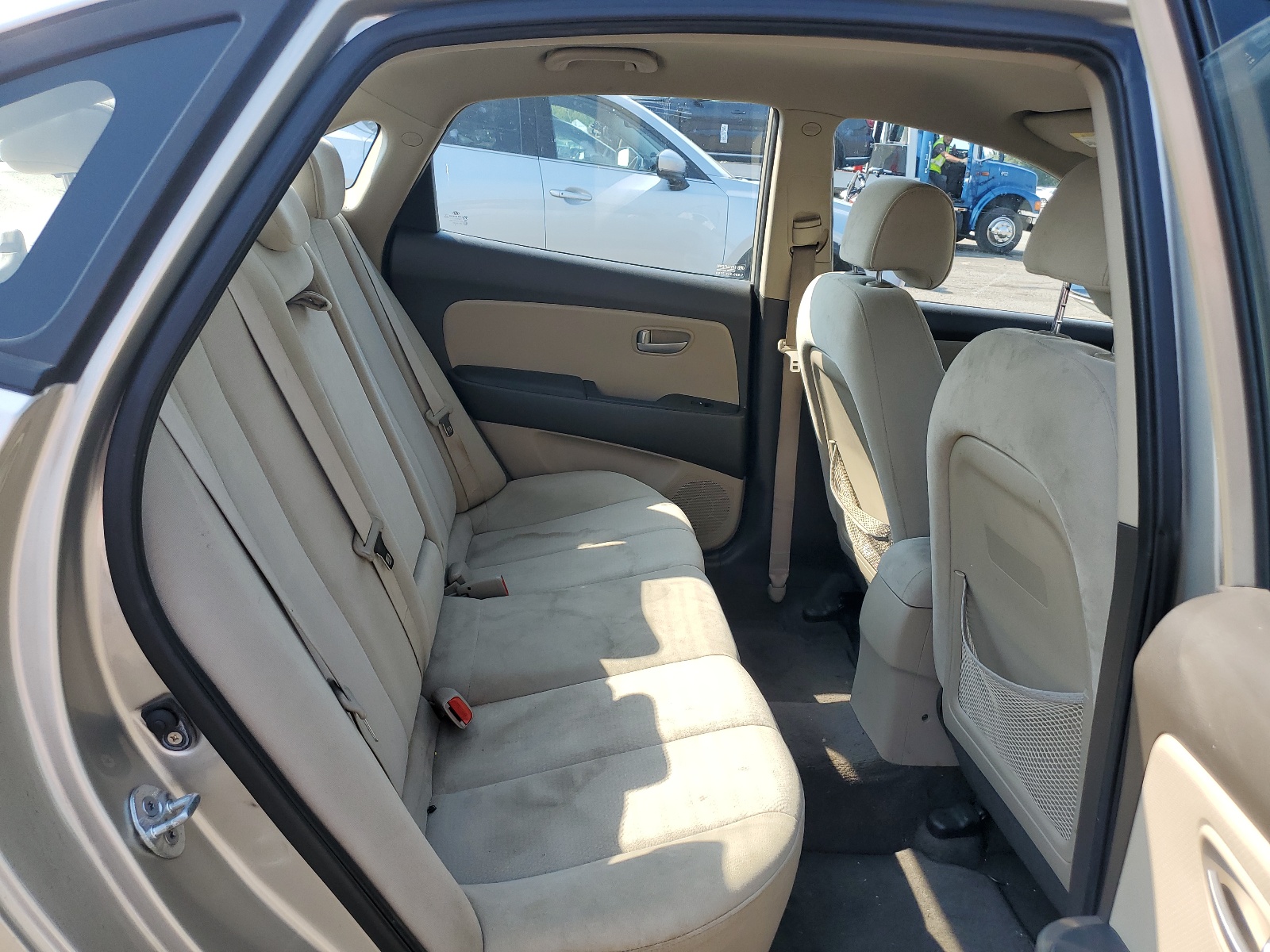 KMHDU46D89U688046 2009 Hyundai Elantra Gls