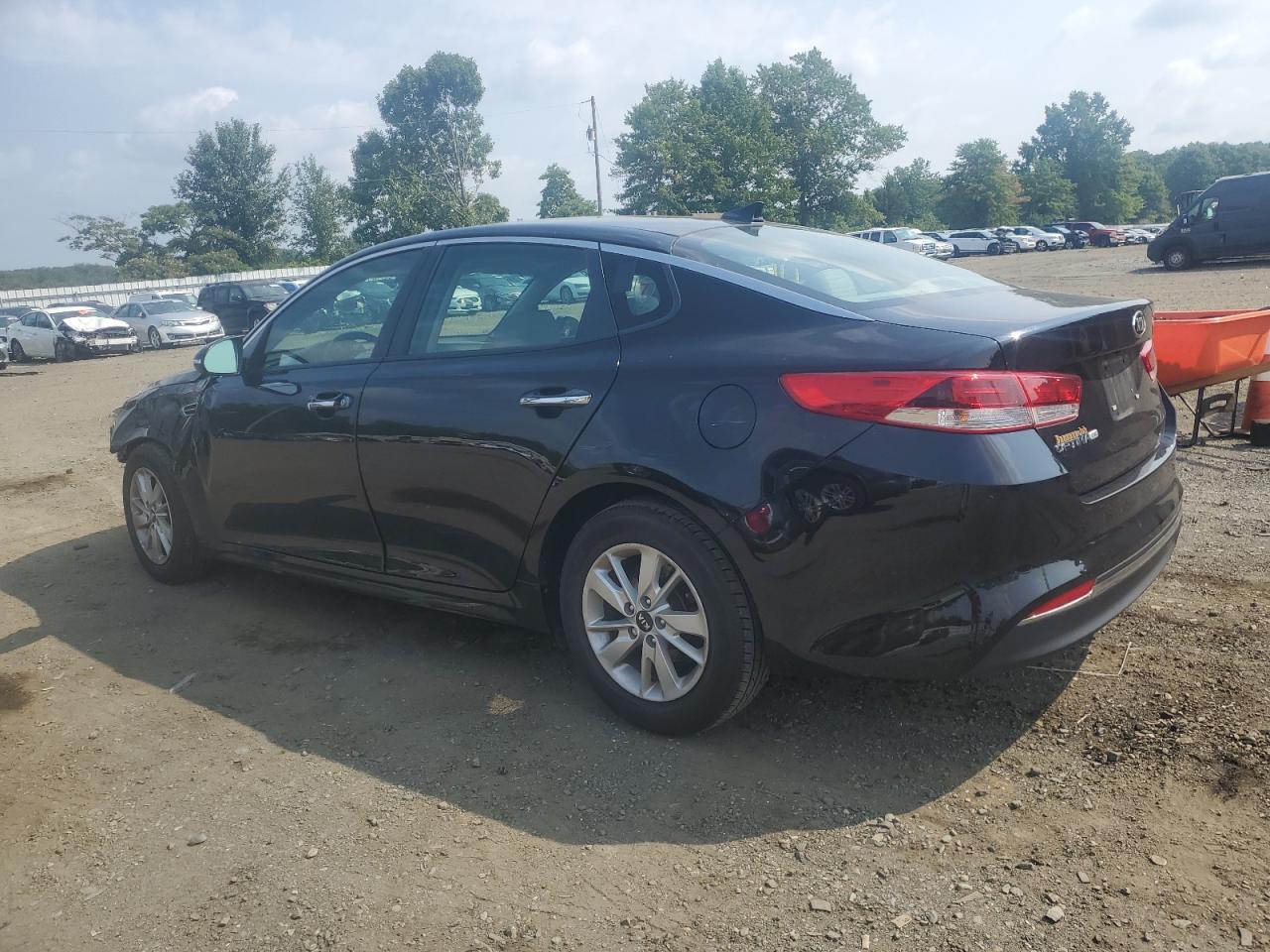 5XXGT4L33GG112447 2016 KIA OPTIMA - Image 2