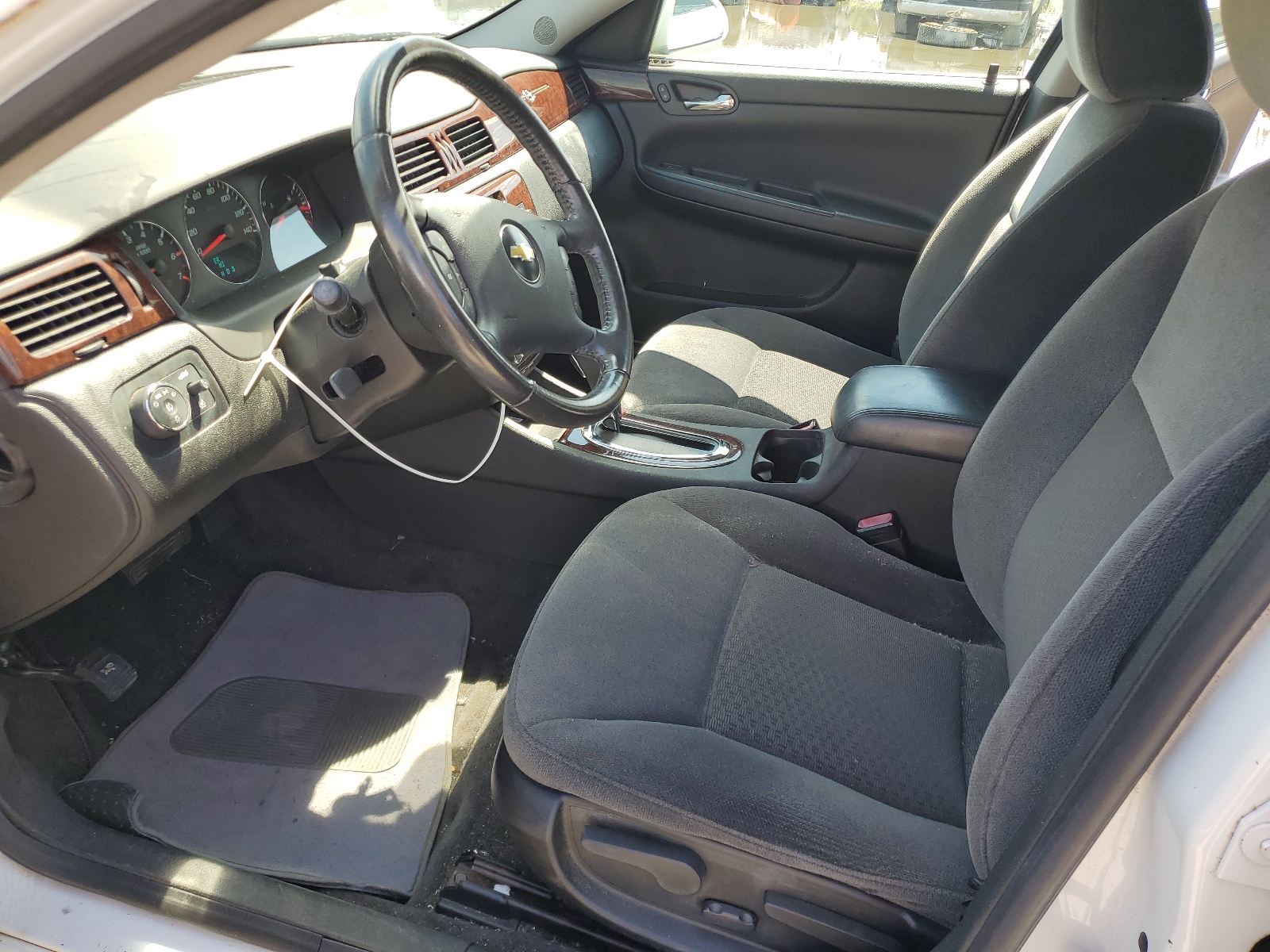 2G1WB5EK8A1239631 2010 Chevrolet Impala Lt