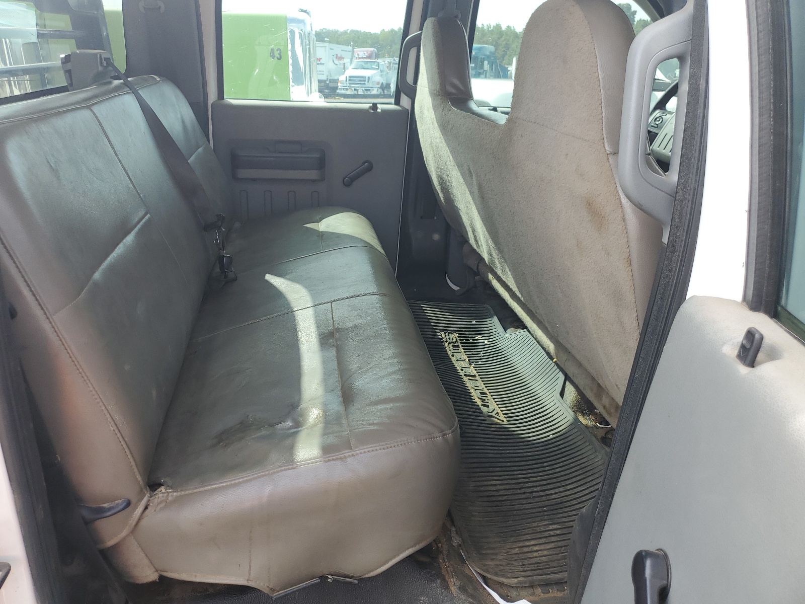 1FD8W3HT7BEA74924 2011 Ford F350 Super Duty