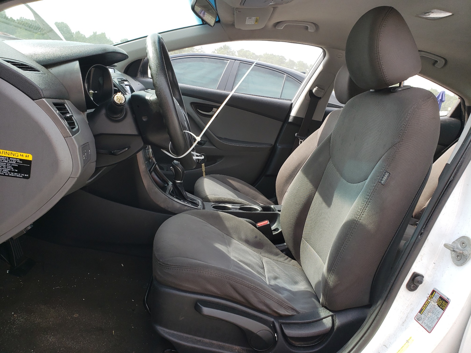 5NPDH4AE7FH649043 2015 Hyundai Elantra Se