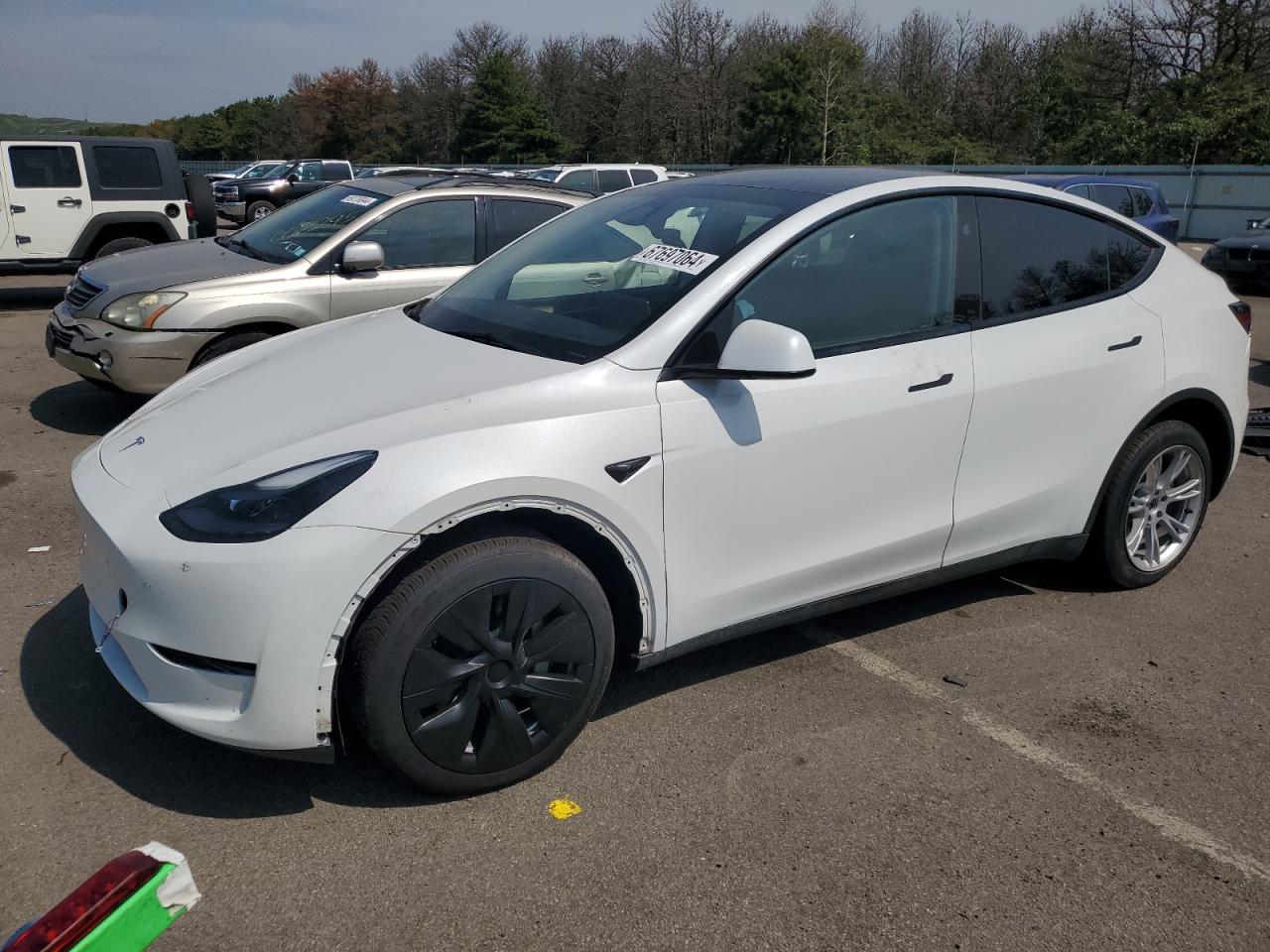 7SAYGDEE6PF889122 2023 TESLA MODEL Y - Image 1