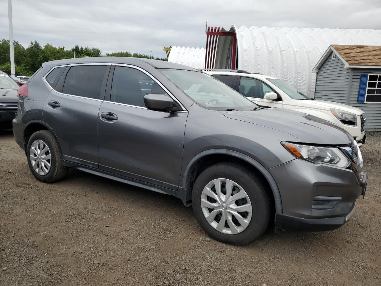 2018 Nissan Rogue S VIN: JN8AT2MV3JW330330 Lot: 69740014