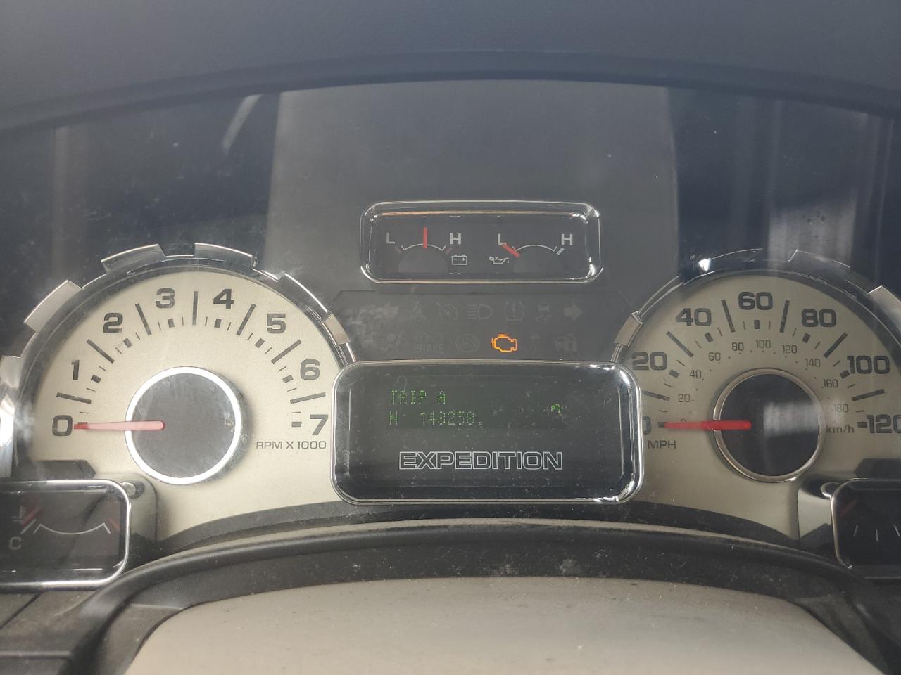 2013 Ford Expedition Limited VIN: 1FMJU2A56DEF03096 Lot: 64342304