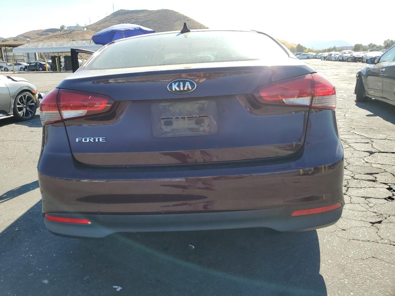 2018 Kia Forte Lx VIN: 3KPFK4A7XJE238969 Lot: 67399114