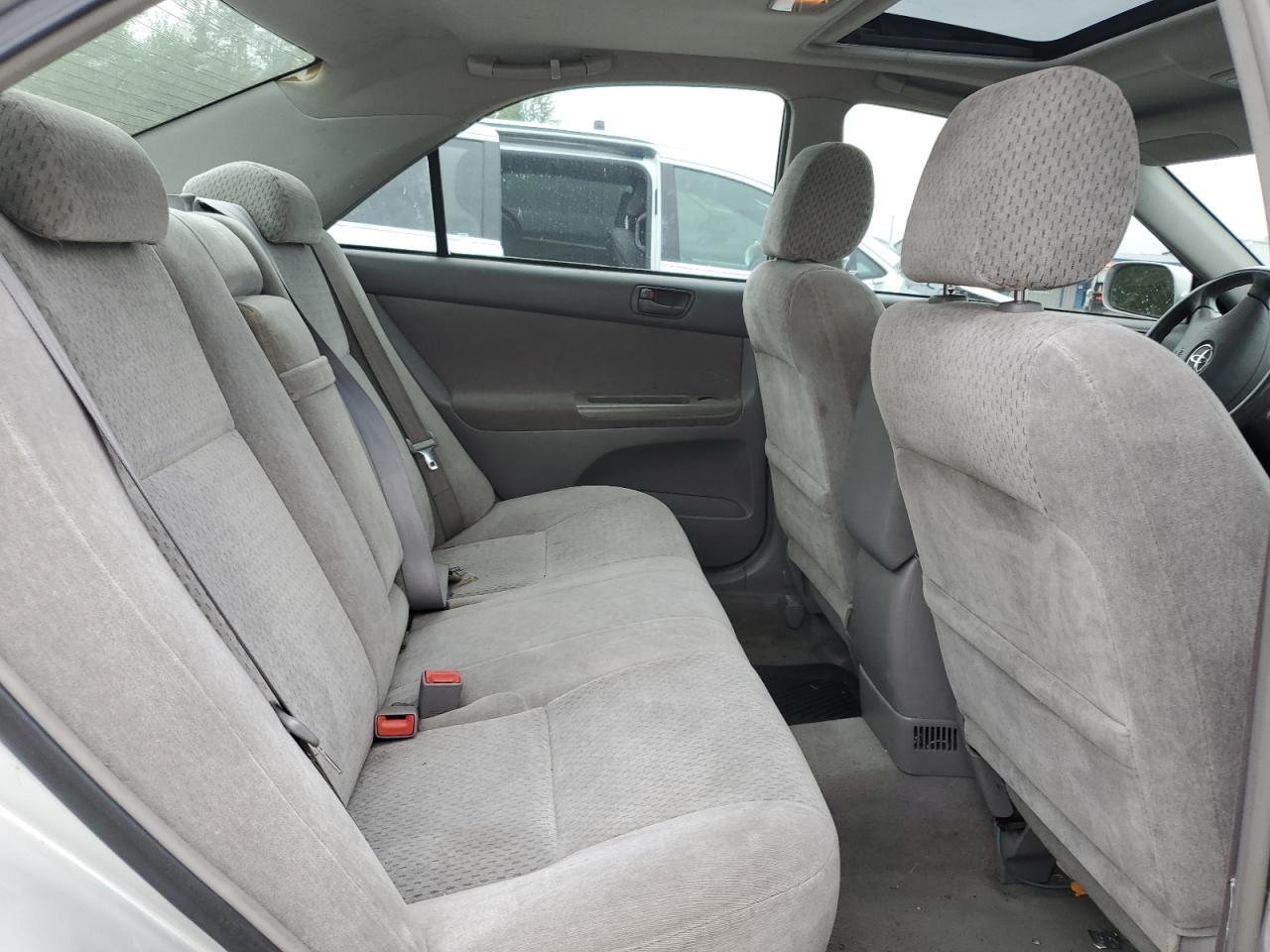 2003 Toyota Camry Le VIN: 4T1BF32K63U562467 Lot: 66983784