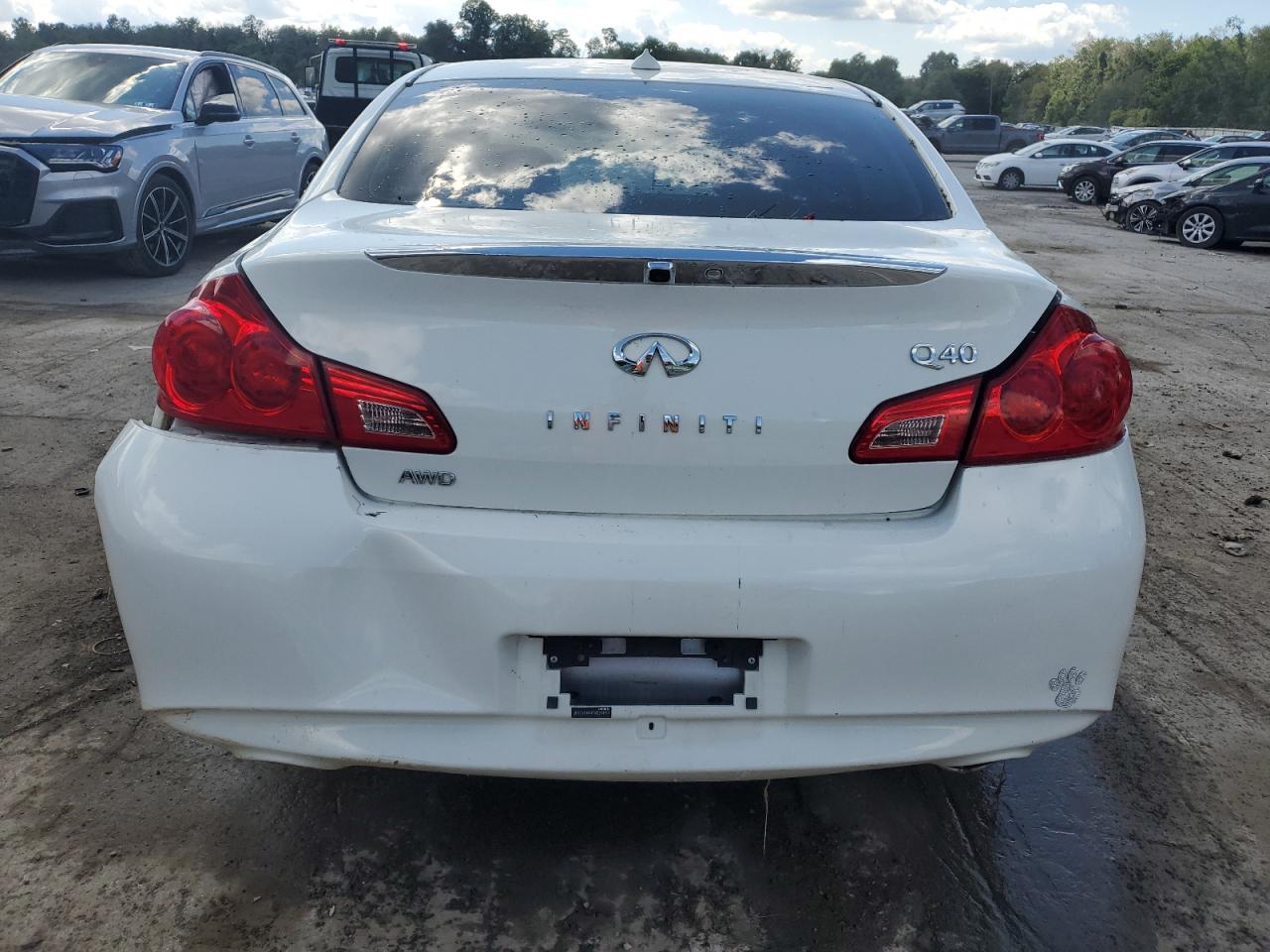 JN1CV6AR4FM524853 2015 Infiniti Q40