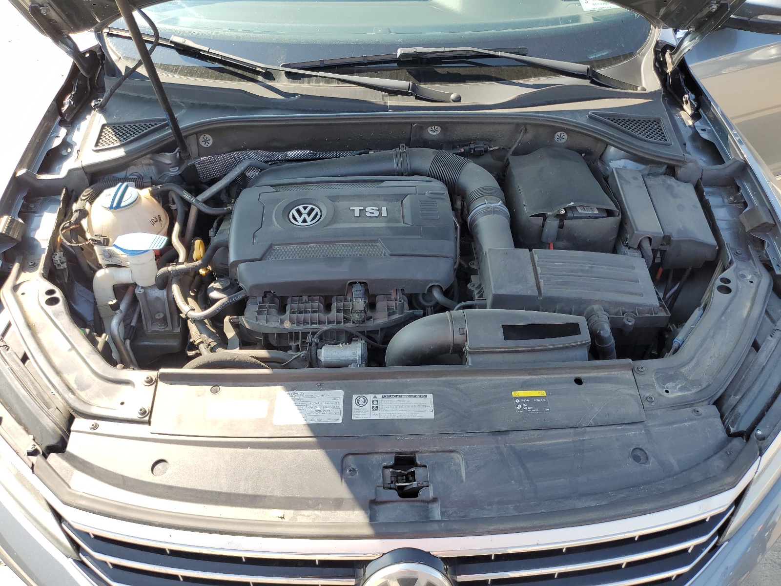 1VWBT7A30HC024291 2017 Volkswagen Passat Se