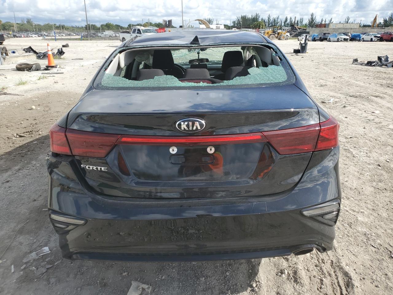 2021 Kia Forte Fe VIN: 3KPF24AD0ME308702 Lot: 57252185