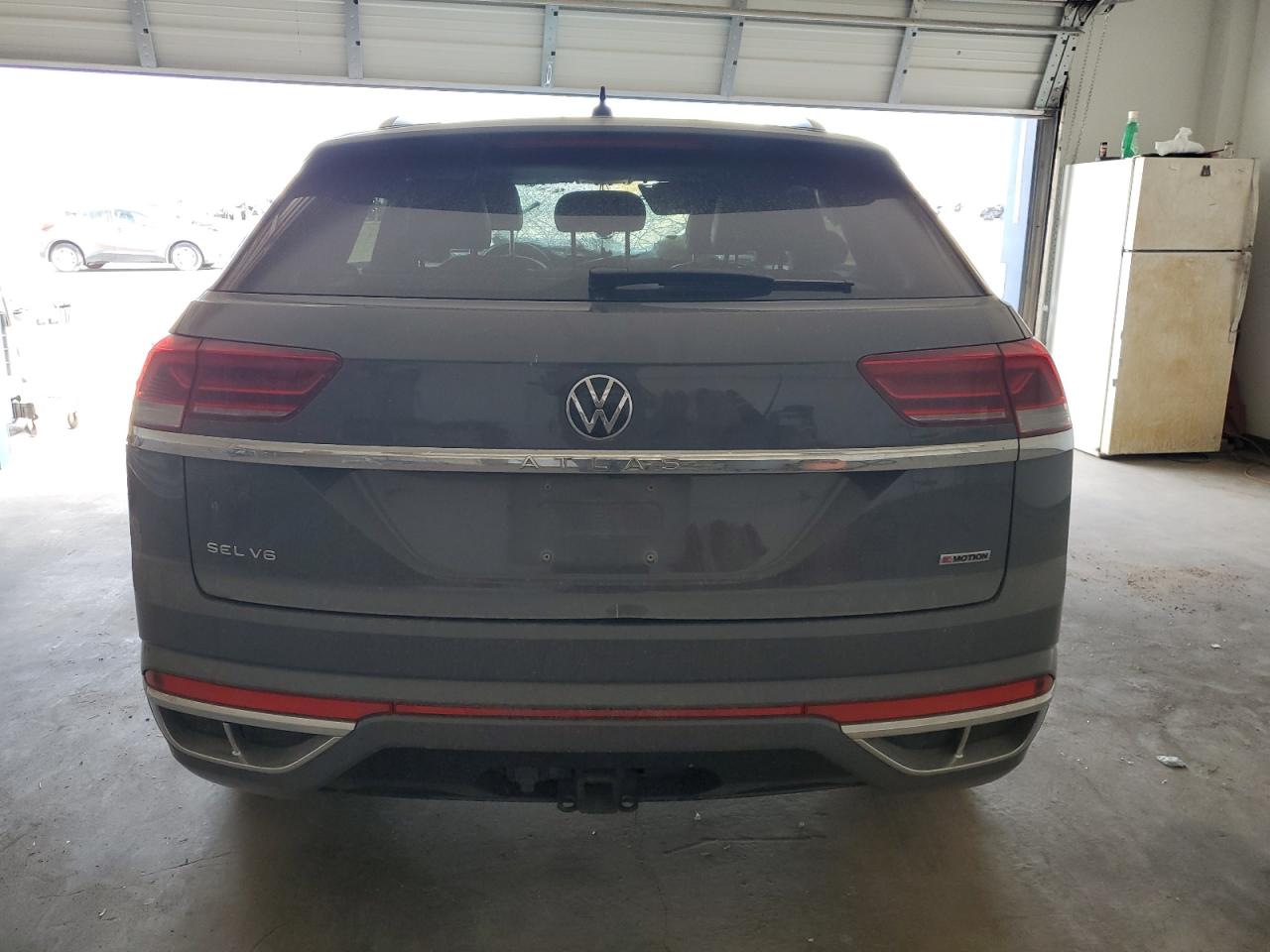 2022 Volkswagen Atlas Cross Sport Sel R-Line VIN: 1V2SE2CA0NC218163 Lot: 68825164