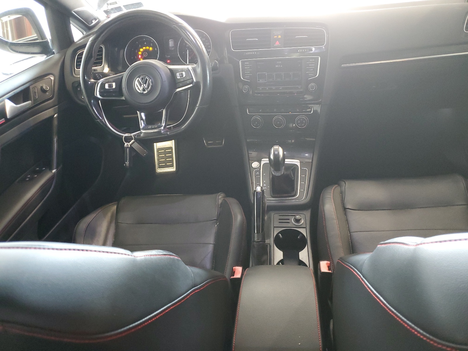 3VW4T7AUXGM047107 2016 Volkswagen Gti S/Se