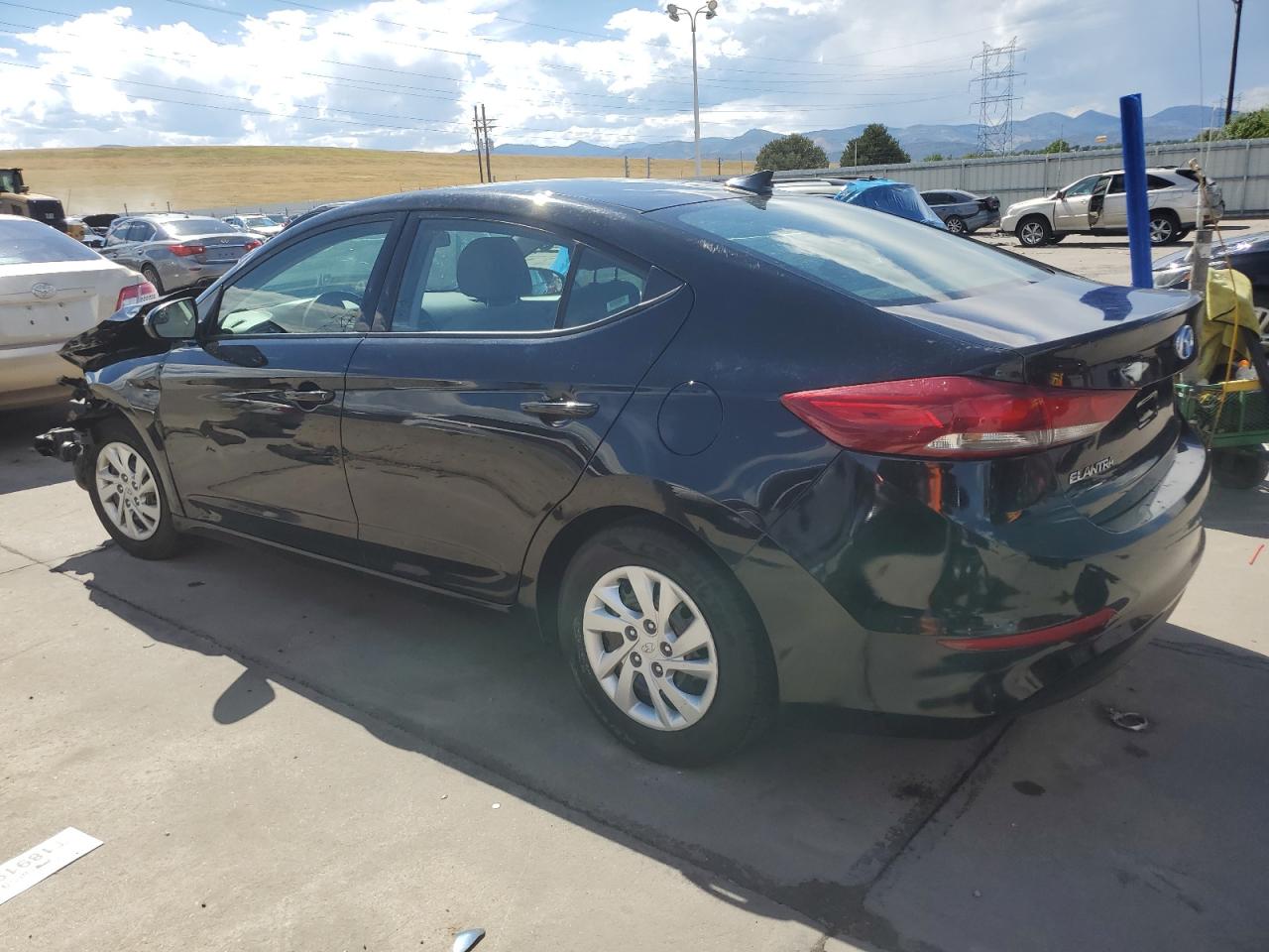 5NPD74LF0HH206731 2017 HYUNDAI ELANTRA - Image 2