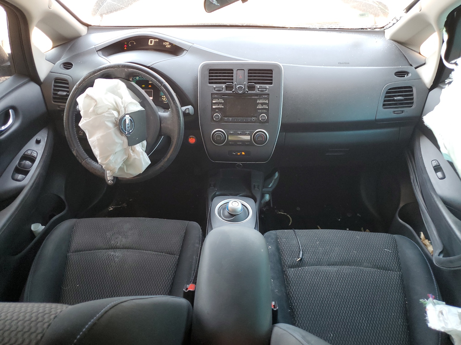 1N4AZ0CP2EC337221 2014 Nissan Leaf S