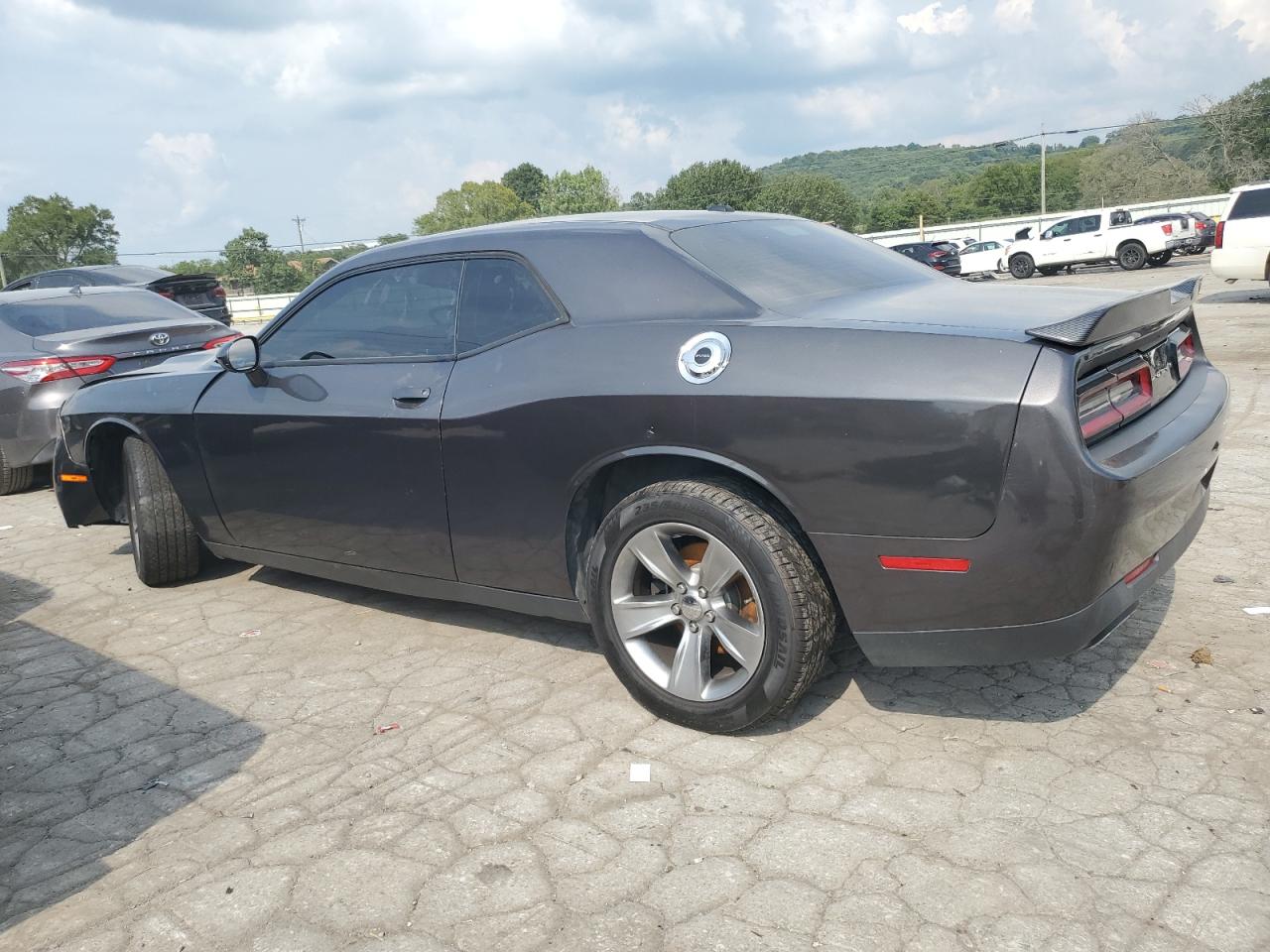 2C3CDZAG5FH700817 2015 DODGE CHALLENGER - Image 2