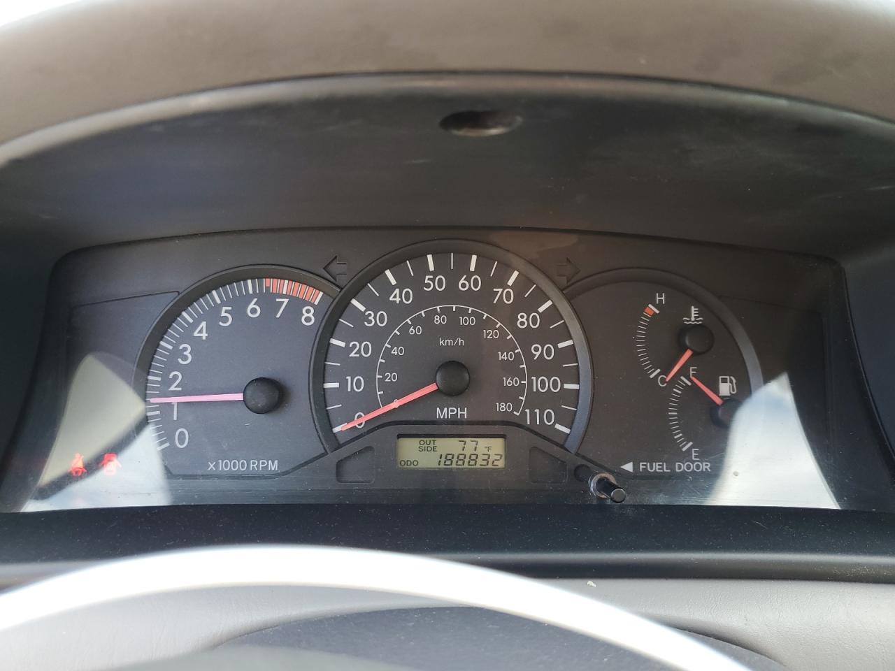 2005 Toyota Corolla Ce VIN: 1NXBR32E35Z388586 Lot: 68230464