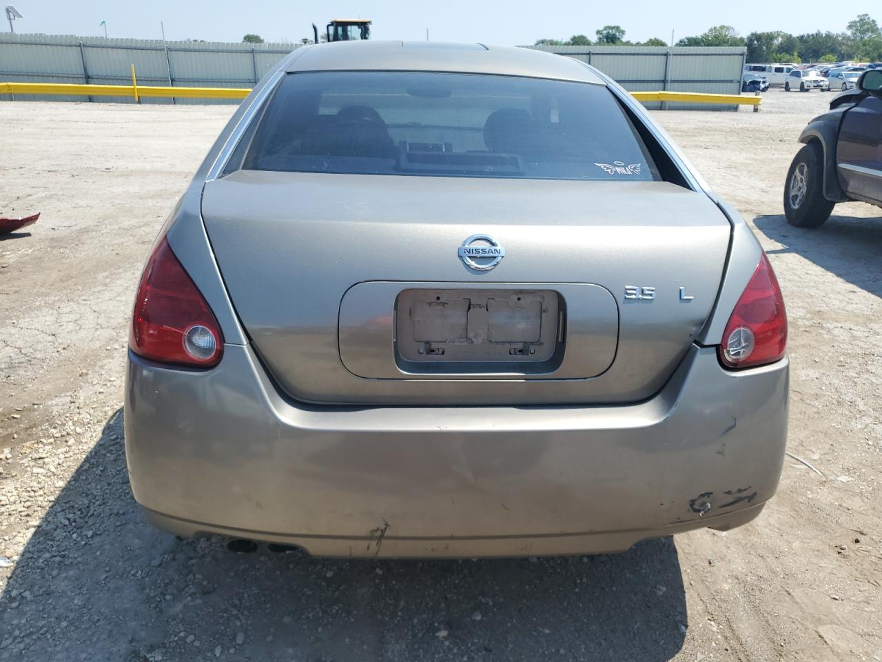 1N4BA41E34C824379 2004 Nissan Maxima Se