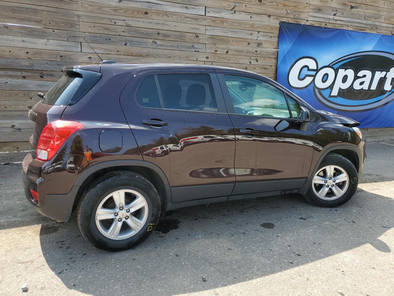 2020 Chevrolet Trax - Image 3