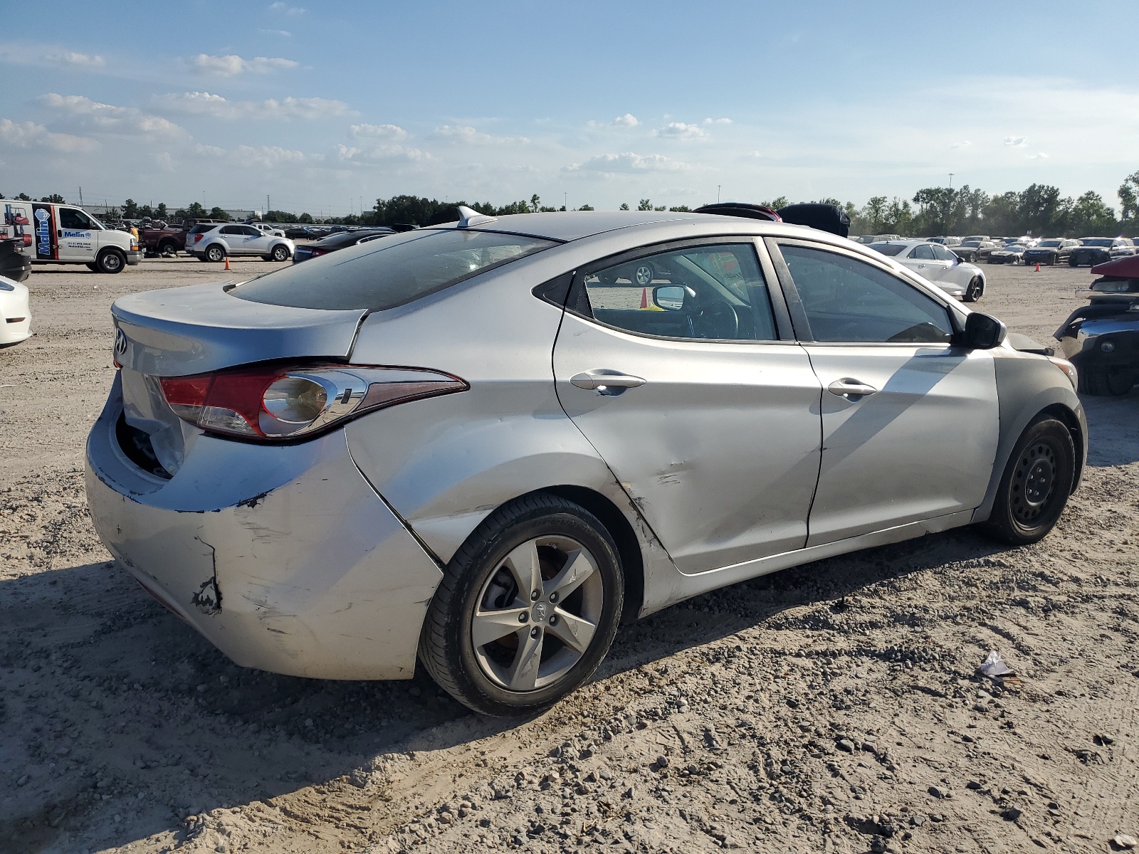 2013 Hyundai Elantra Gls vin: KMHDH4AEXDU589029