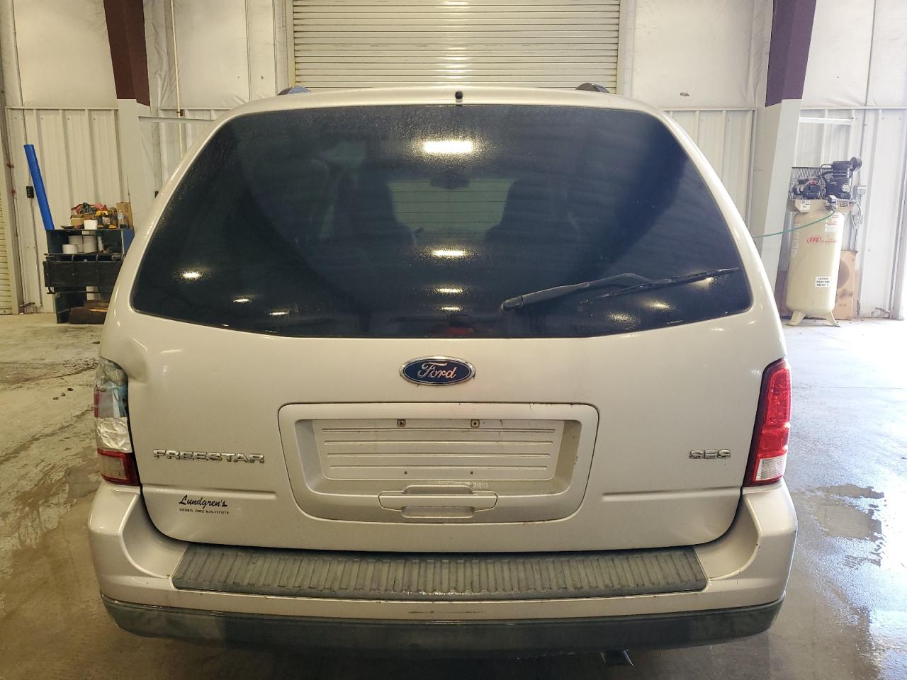 2004 Ford Freestar Ses VIN: 2FMZA57624BA32203 Lot: 66423714