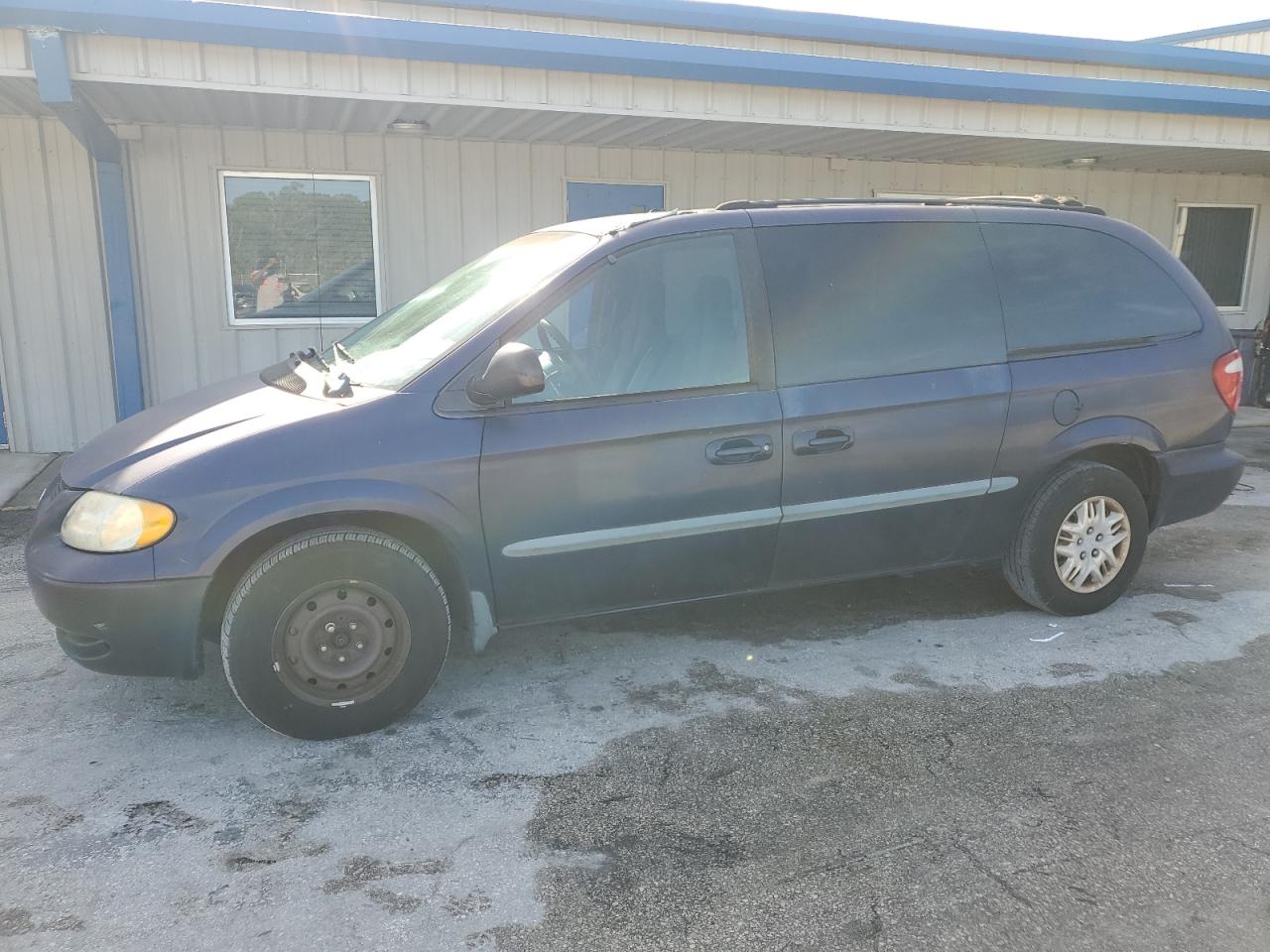 2002 Dodge Grand Caravan Sport VIN: 2B4GP44352R572306 Lot: 65409704