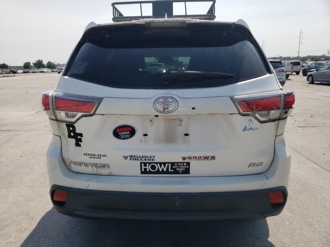 2015 Toyota Highlander Xle VIN: 5TDKKRFH8FS111471 Lot: 68064344