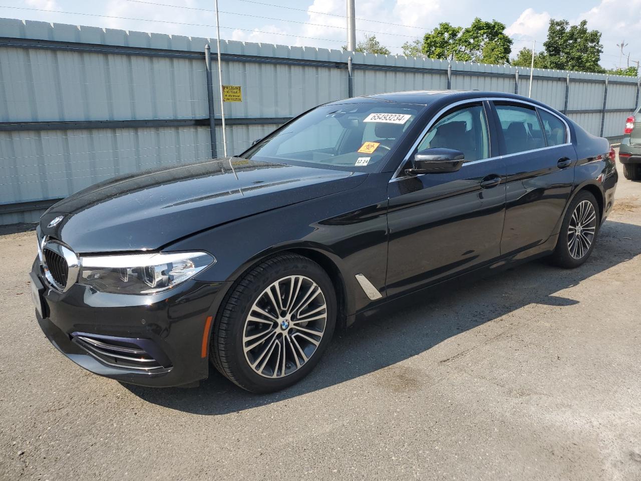 WBAJE7C5XKWW13844 2019 BMW 5 SERIES - Image 1