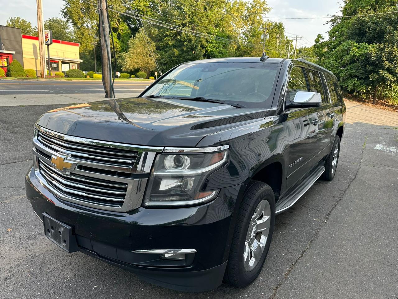 1GNSKJKC3GR100493 2016 CHEVROLET SUBURBAN - Image 1