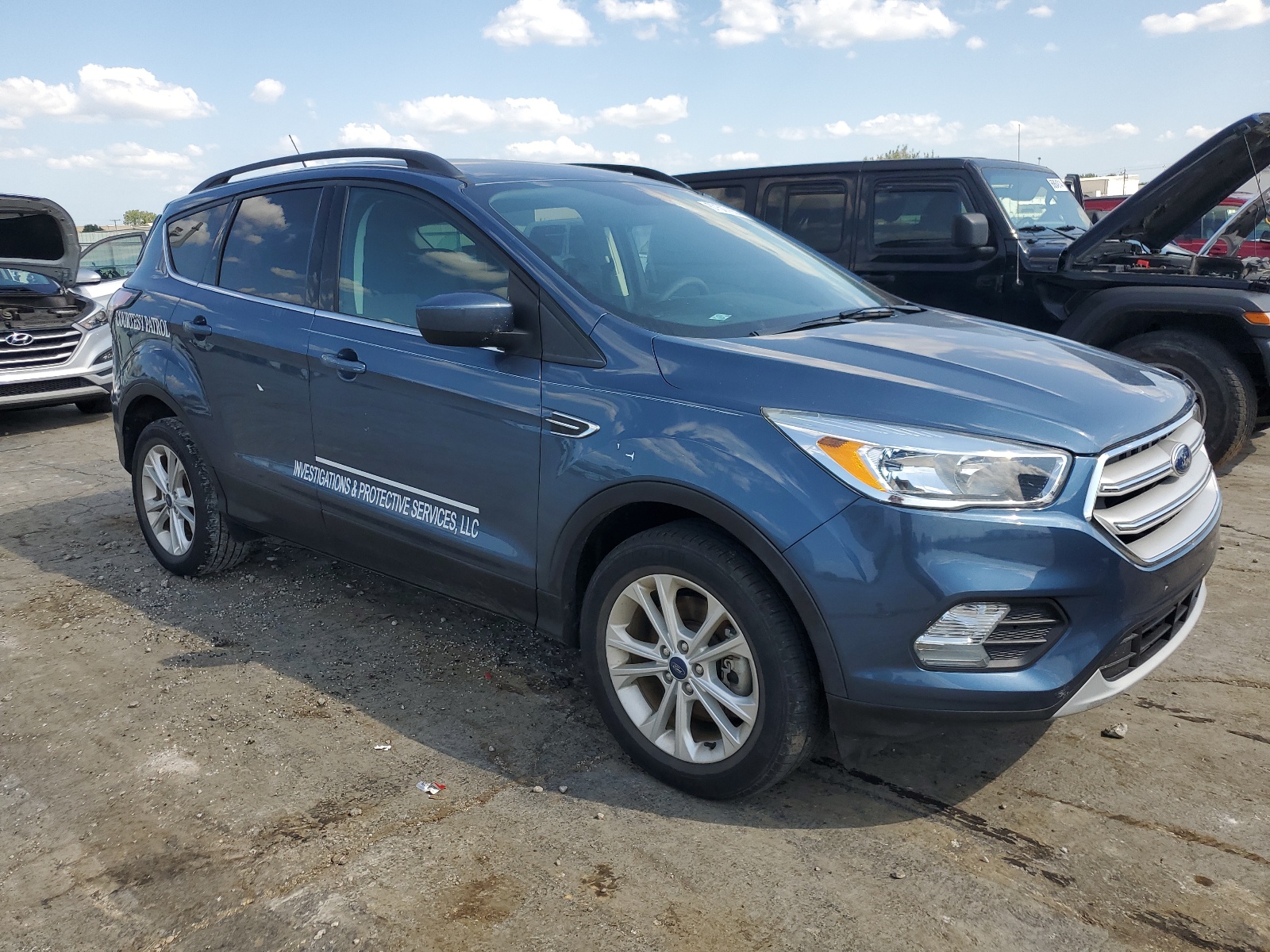 1FMCU9GD0JUC34255 2018 Ford Escape Se