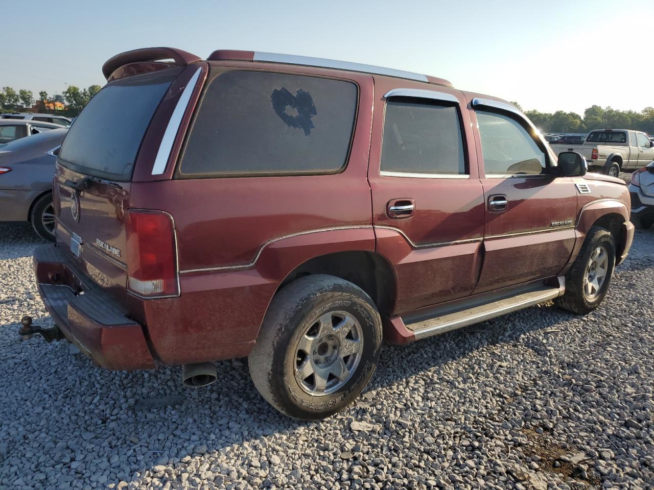 2002 Cadillac Escalade - Image 3