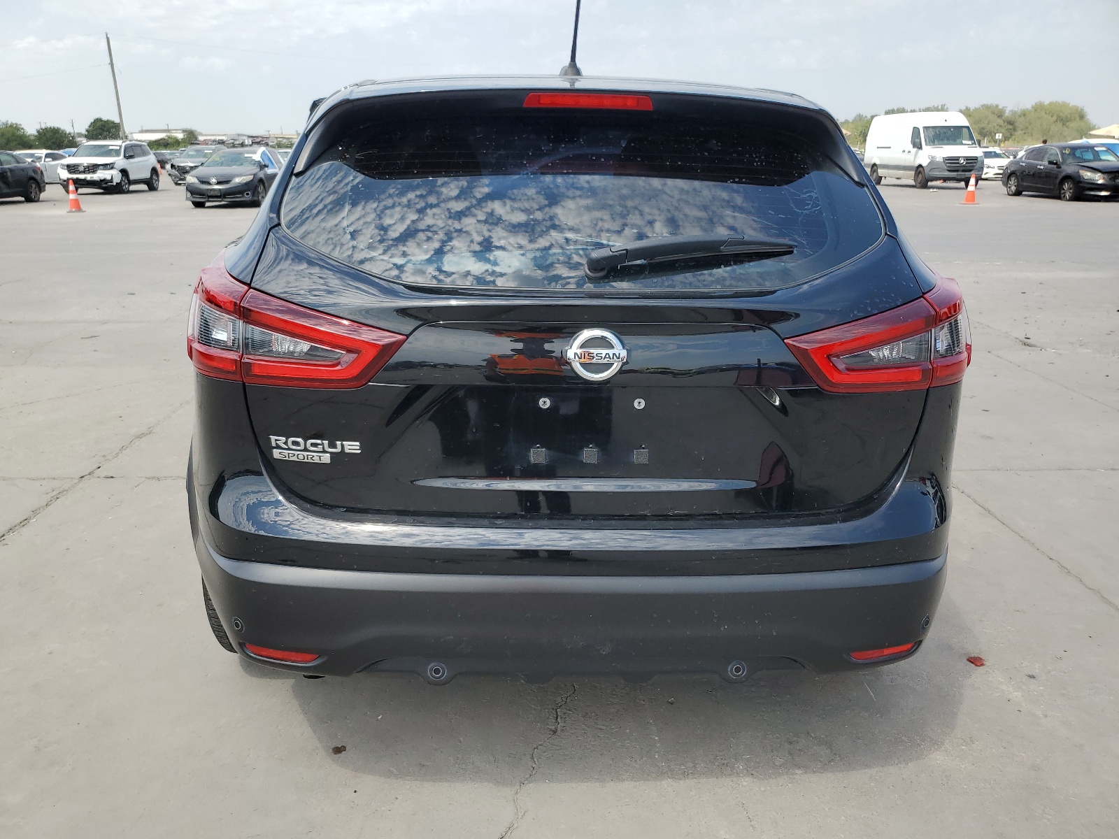 JN1BJ1AVXMW563746 2021 Nissan Rogue Sport S