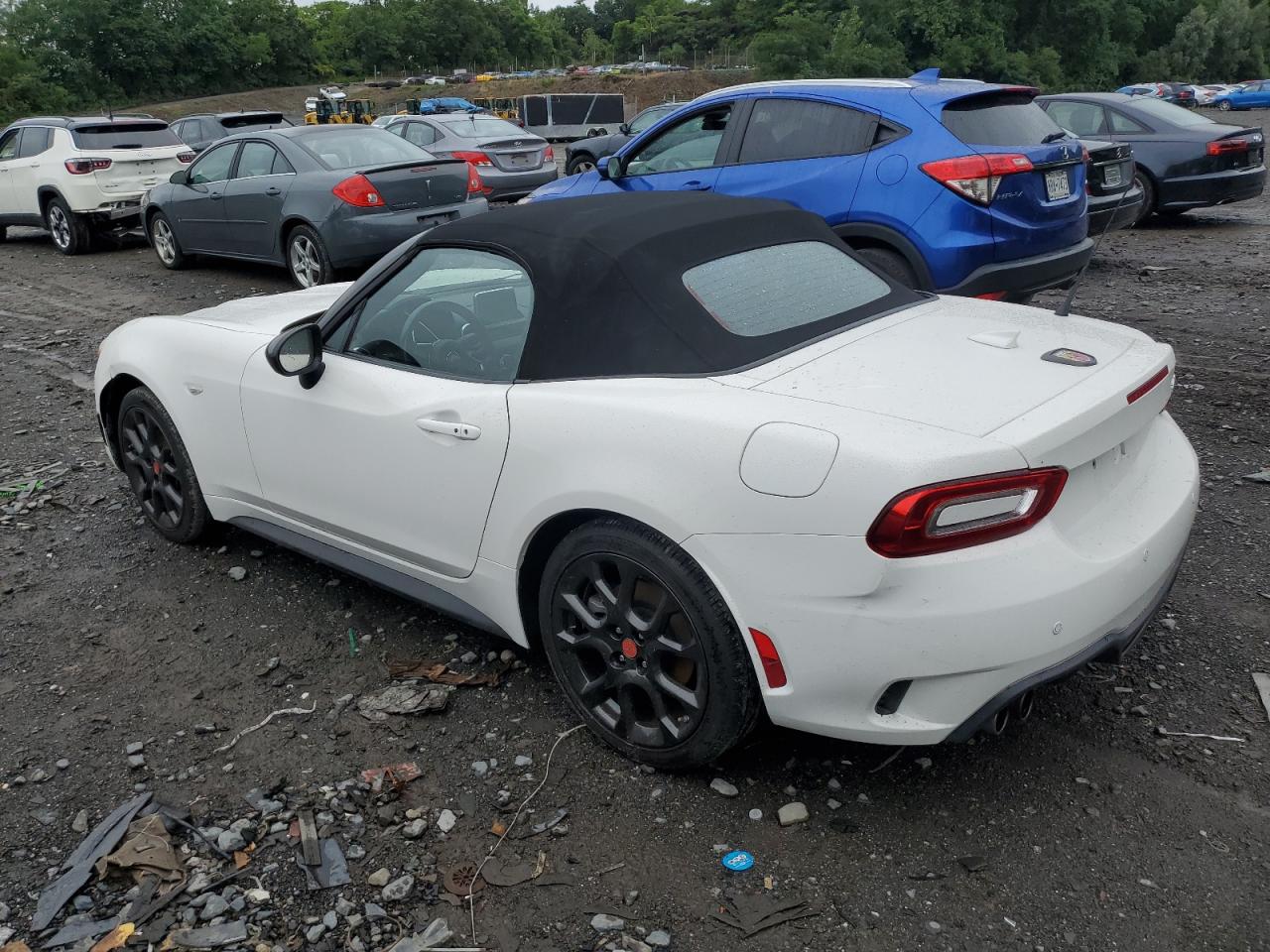 JC1NFAEK0J0139791 2018 Fiat 124 Spider Classica 2018 Fiat 124 Spider Classica VIN: JC1NFAEK0J0139791 Lot: 66230134