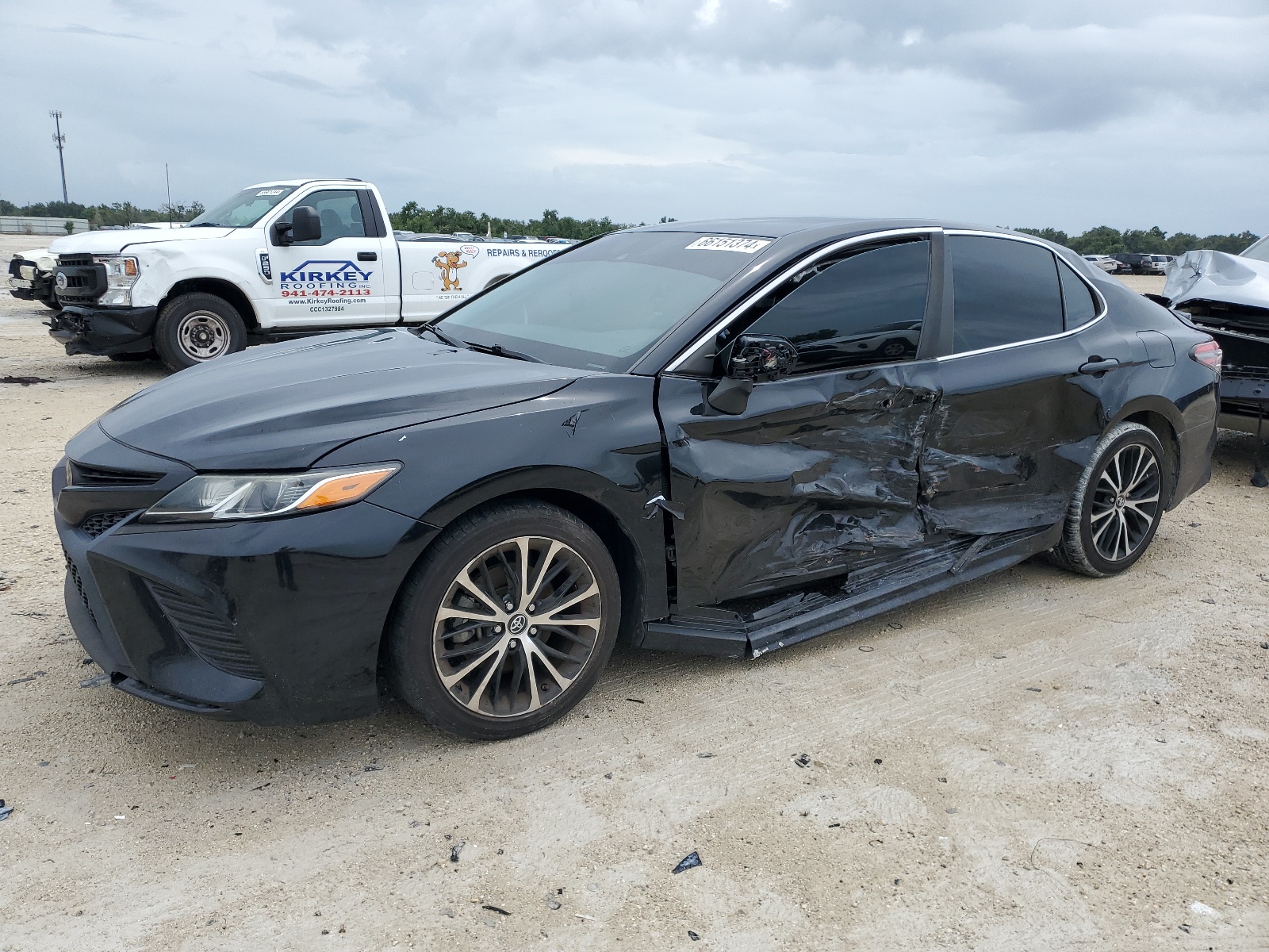 2019 Toyota Camry L vin: 4T1B11HK1KU825120