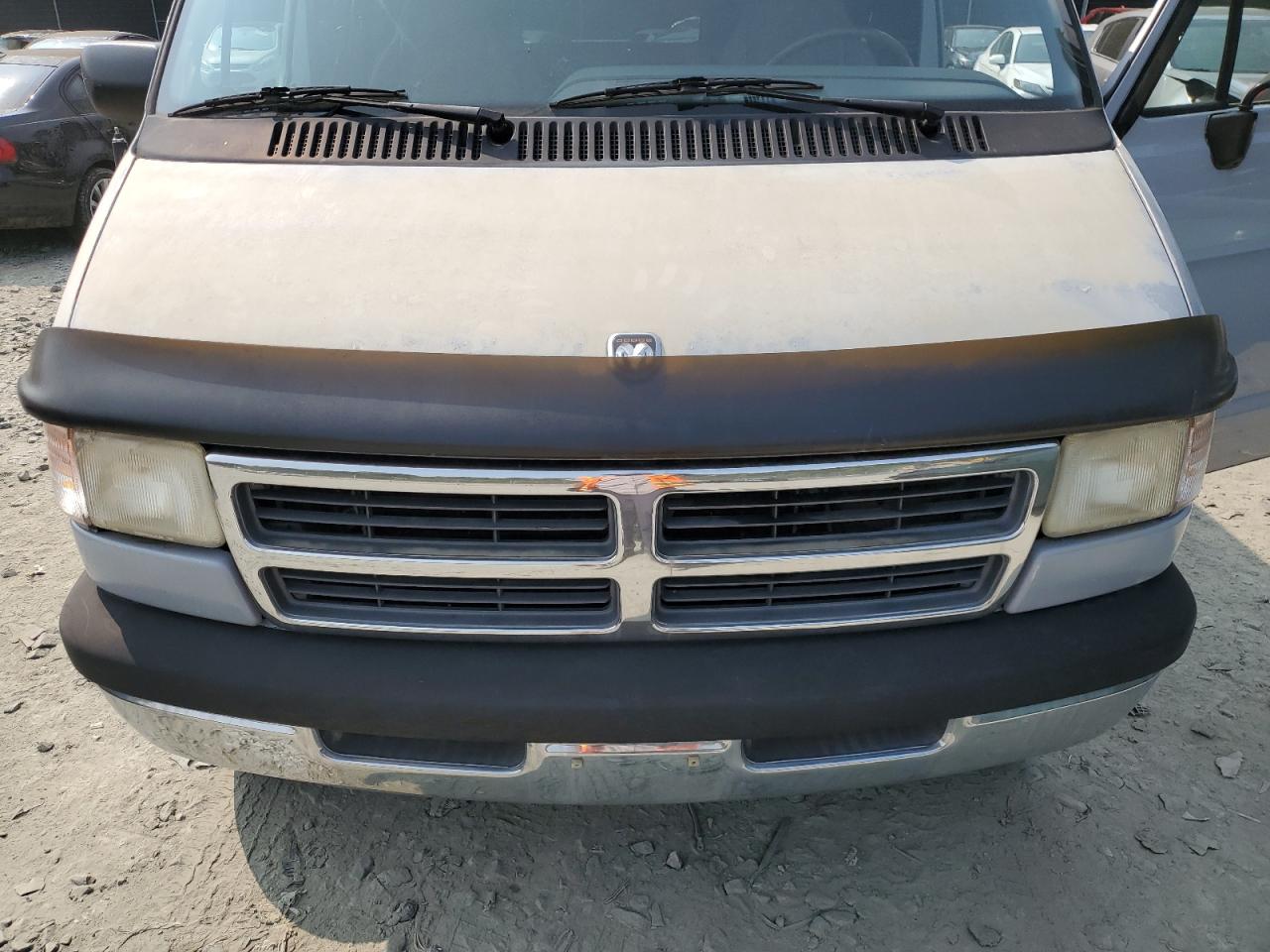 1997 Dodge Ram Wagon B3500 VIN: 2B5WB35Z2VK520812 Lot: 67384704