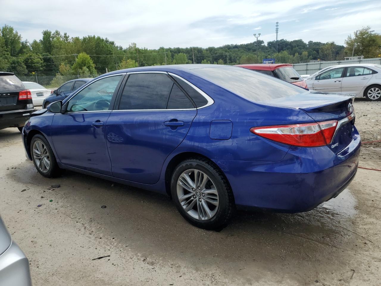 4T1BF1FK1GU603785 2016 TOYOTA CAMRY - Image 2