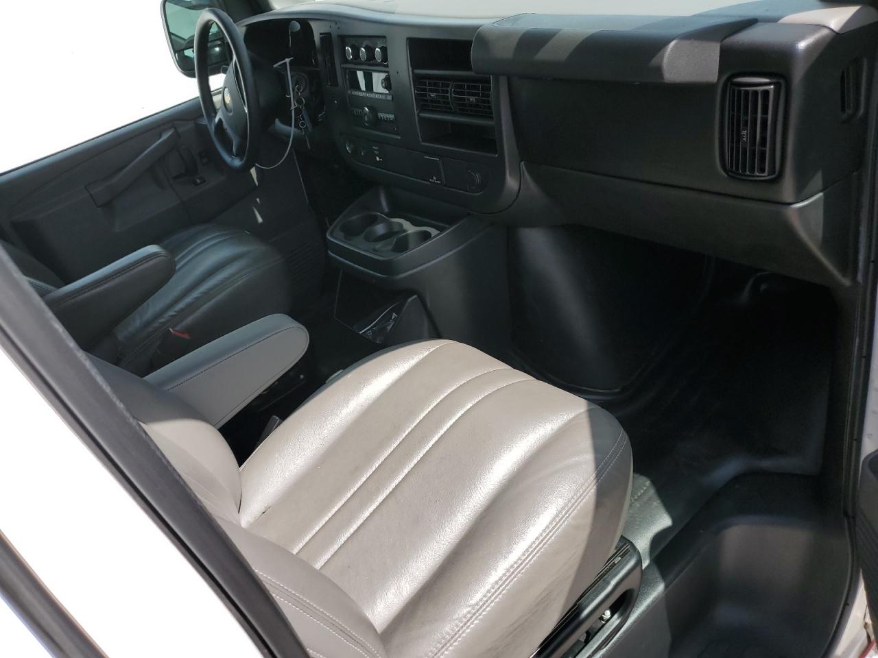 2016 Chevrolet Express G2500 VIN: 1GCWGAFF3G1137719 Lot: 67984894