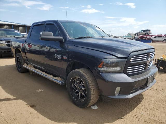 Pickups RAM 1500 2015 Czarny