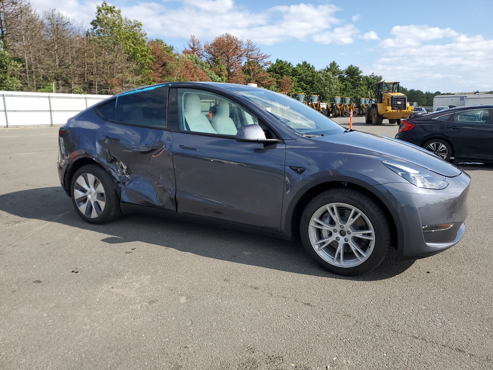 7SAYGDEE0PA177413 2023 Tesla Model Y