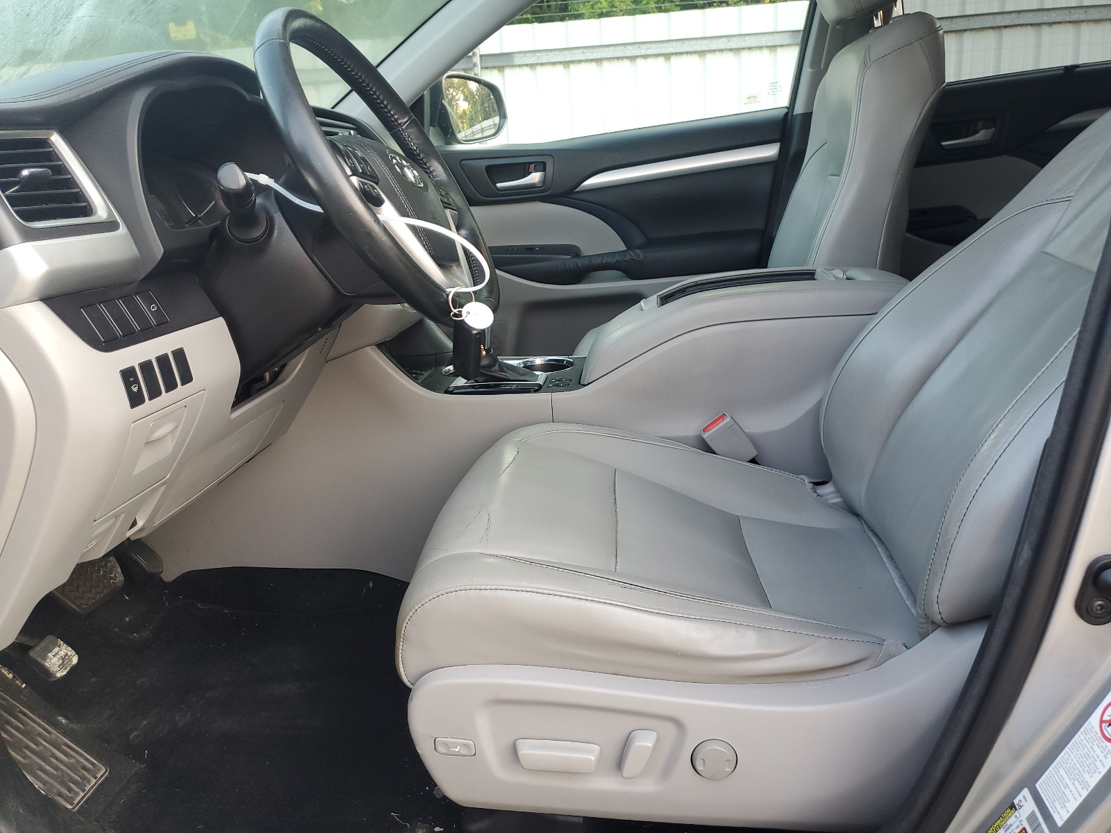 5TDJKRFH4FS198751 2015 Toyota Highlander Xle