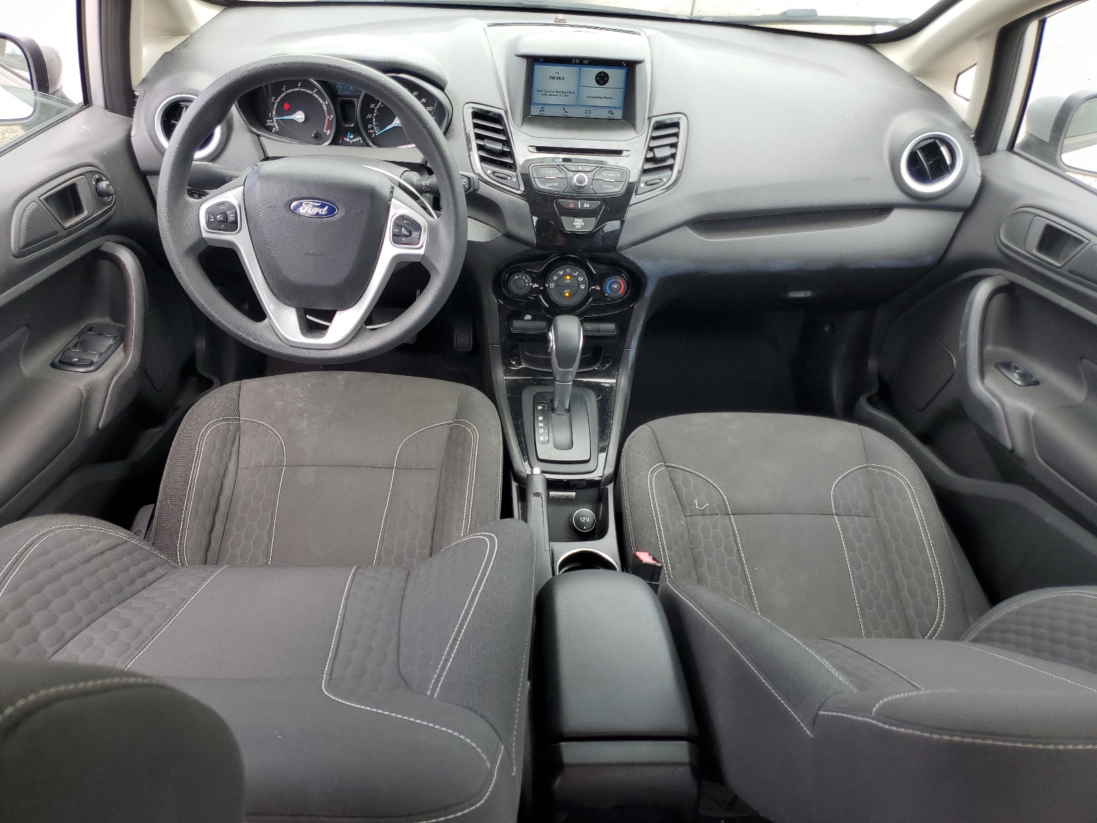 3FADP4BJXKM131260 2019 Ford Fiesta Se