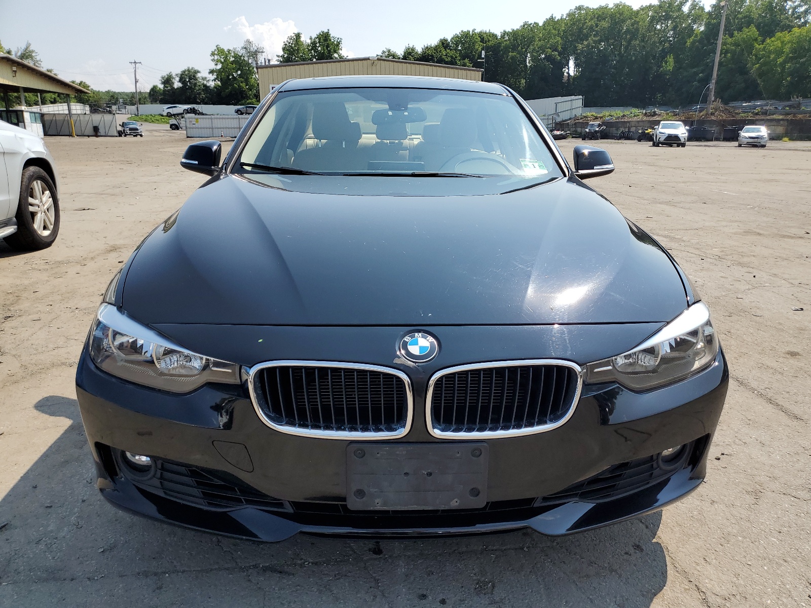 2013 BMW 328 Xi Sulev vin: WBA3B5C54DF592899