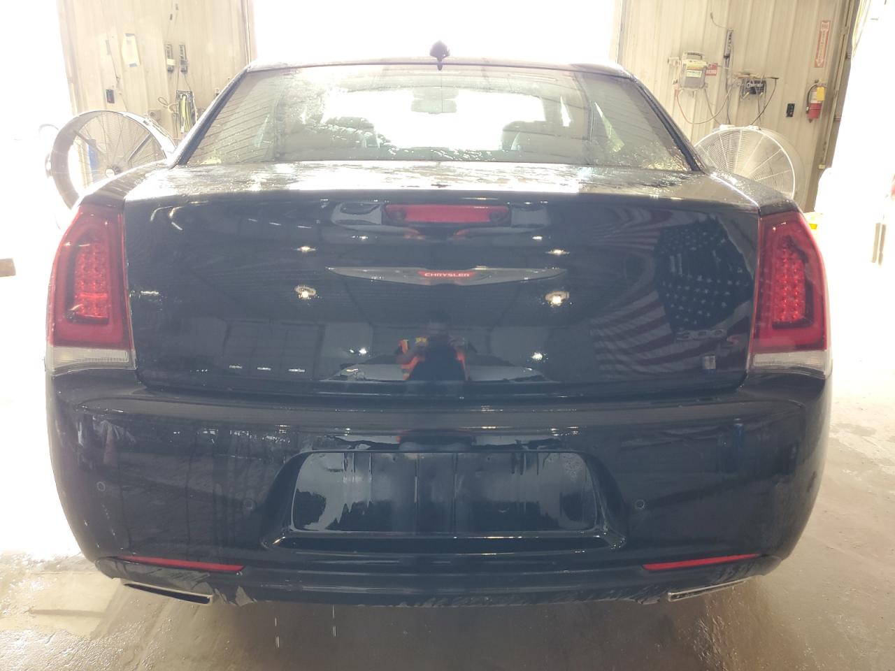 2022 Chrysler 300 S VIN: 2C3CCABG1NH218072 Lot: 68415414