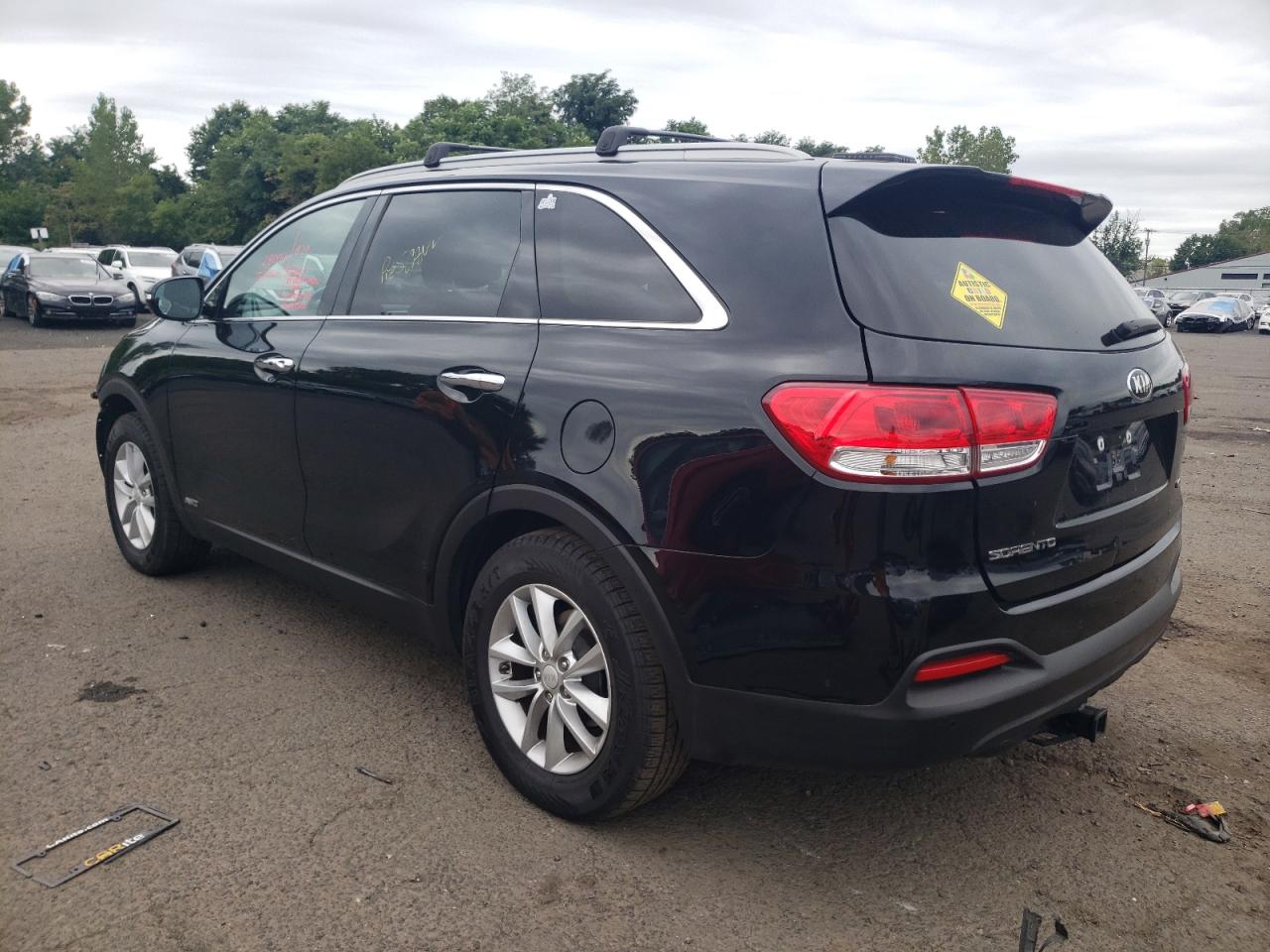 5XYPGDA30HG337073 2017 KIA SORENTO - Image 2